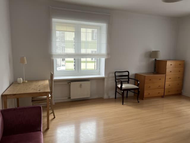 Łódź Bałuty: Wygodne mieszkanie z łatwym dostępem do miasta - Zdjęcie 4/8