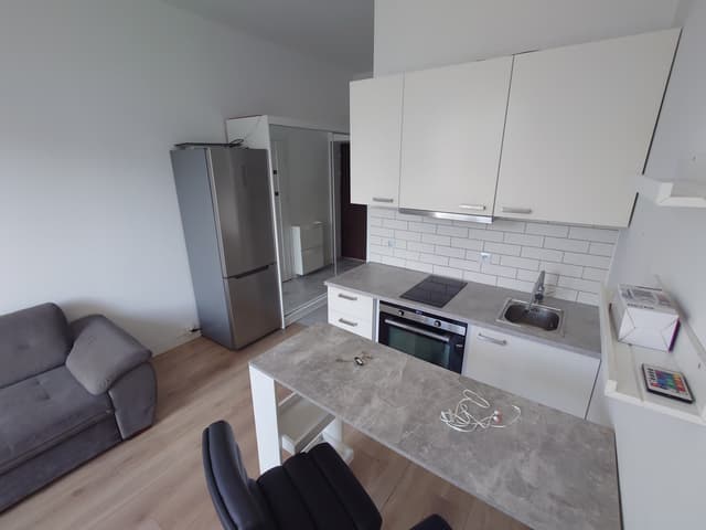 Apartament w sercu Starego Miasta - gotowy do zamieszkania - Zdjęcie 2/7