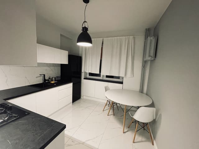Nowoczesny apartament w sercu Warszawy, Śródmieście - Zdjęcie 2/8