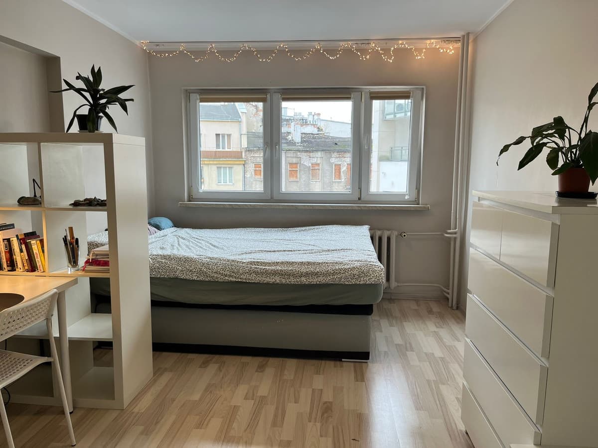 Umeblowany apartament na Młynarskiej, media w cenie - Zdjęcie 1/9