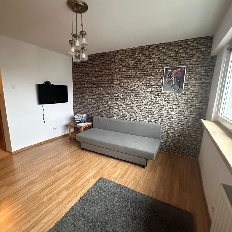 Przytulna kawalerka na Bielanach, blisko metra Słodowiec - Zdjęcie 1/7