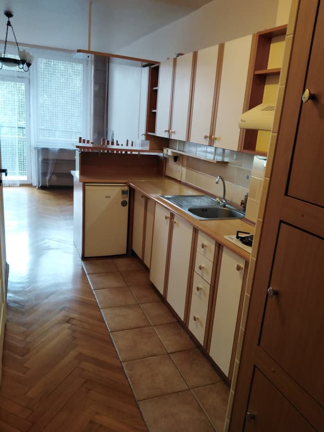 Cicha i jasna kawalerka z loggią na Mokotowie - Zdjęcie 5/14