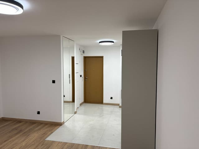 Nowoczesne studio po remoncie na zielonym Mokotowie - Zdjęcie 5/19