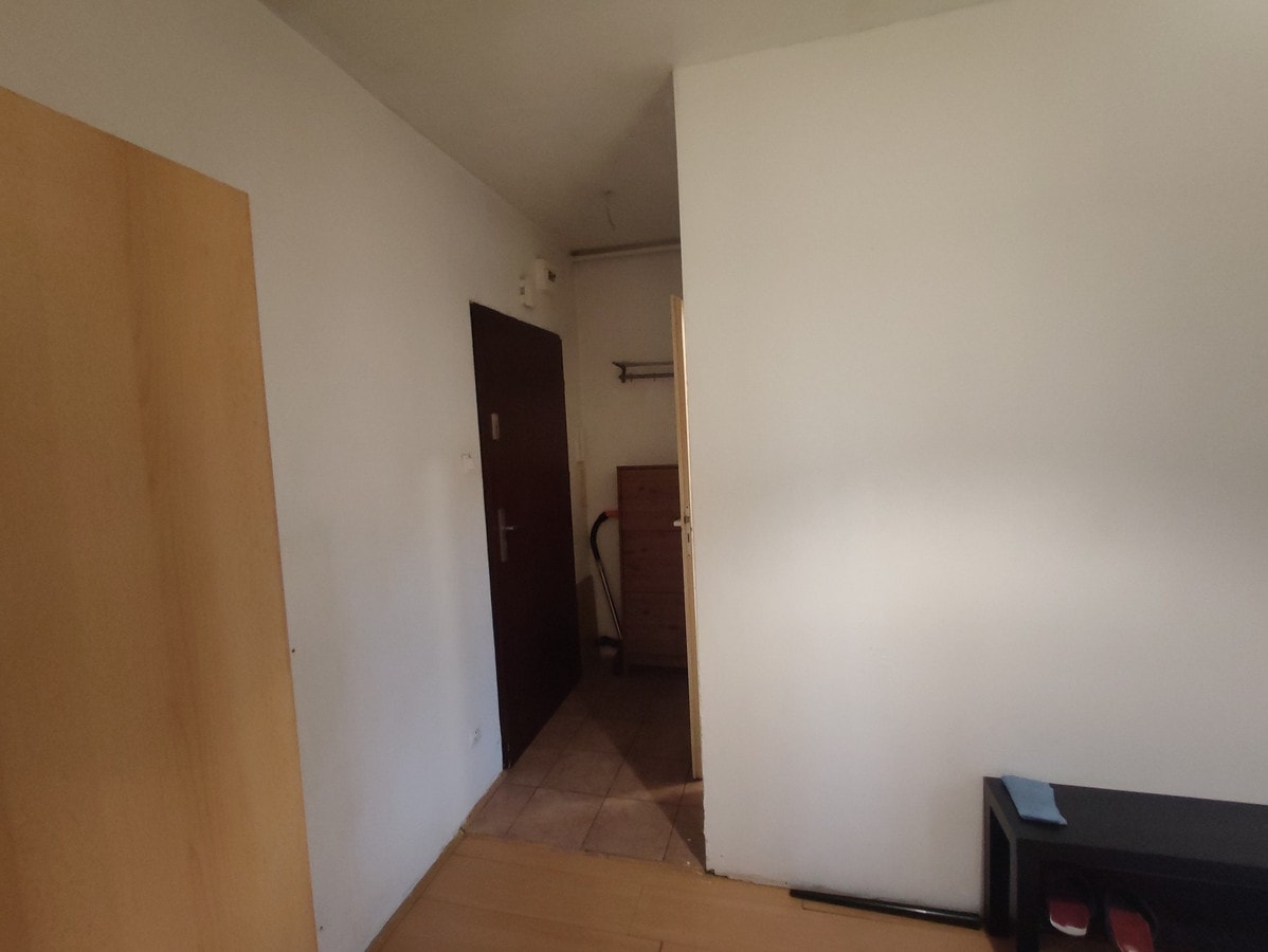 Przytulna kawalerka w spokojnym Wawrze, blisko komunikacji - Zdjęcie 1/6