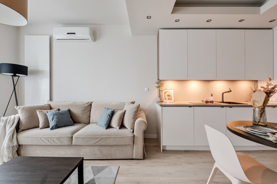 Elegancki apartament inwestycyjny w Platinum Towers, Wola - Zdjęcie 1/7