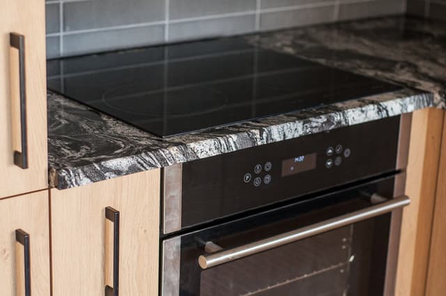 Komfortowe mieszkanie na Podolanach z balkonem, w pełni wyposażone - Zdjęcie 5/25