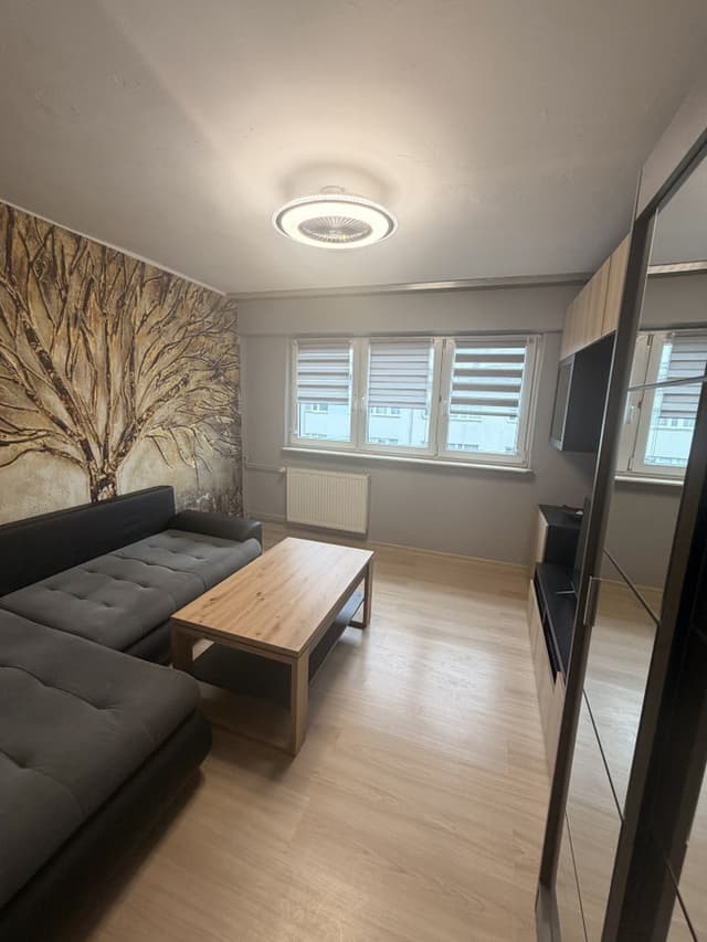 Funkcjonalne mieszkanie na Bielanach - Zdjęcie 4/12