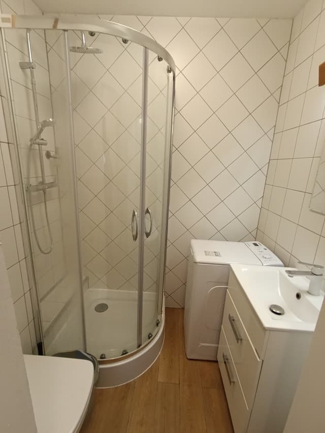 Kompaktowe mieszkanie w Warszawie z potencjałem - Zdjęcie 4/6