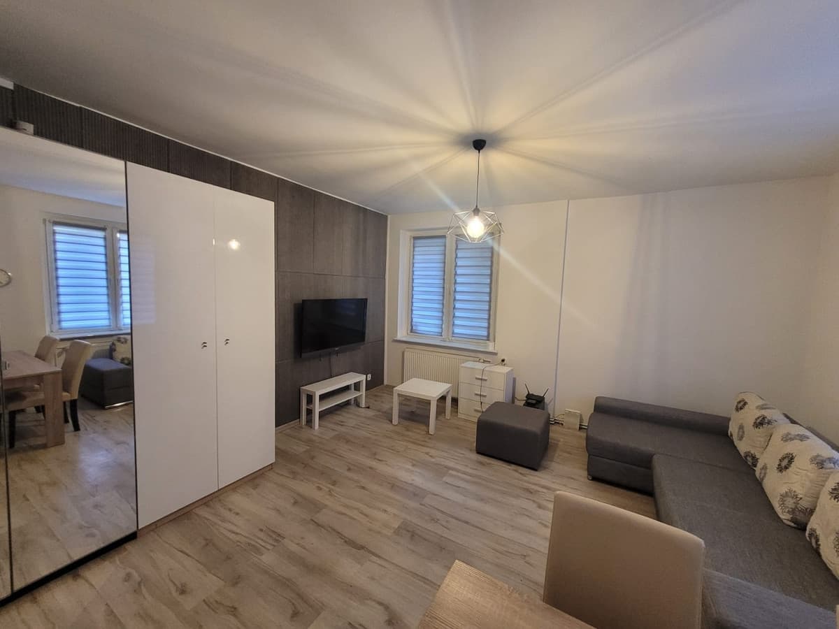 Nowoczesne mieszkanie w sercu Jeżyc - 34m², świetna lokalizacja - Zdjęcie 1/14