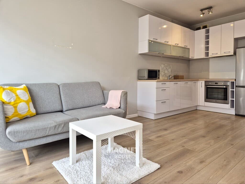 Stylowe 2 pokoje na Osiedlu Pionierów – Nowe Miasto - Zdjęcie 1/14