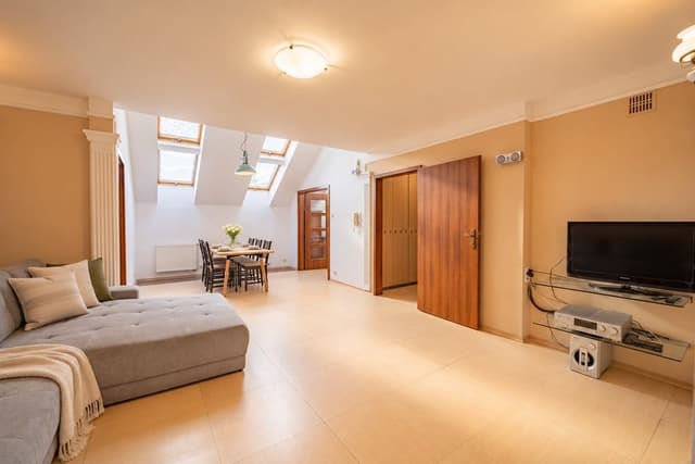 Wyjątkowy dwupoziomowy apartament z duszą w centrum - Zdjęcie 4/20